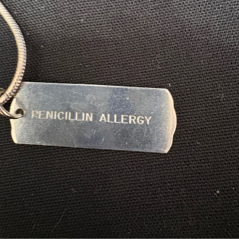 Penicillin Allergy - Medical Alert Pendant Necklace - Picture 5 of 8